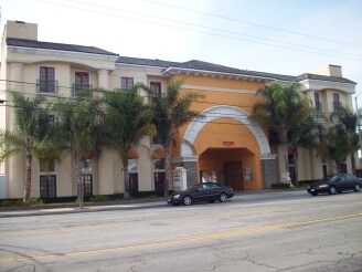 More Photos Of 21039-21093 Figueroa St, Carson Medical For Lease
