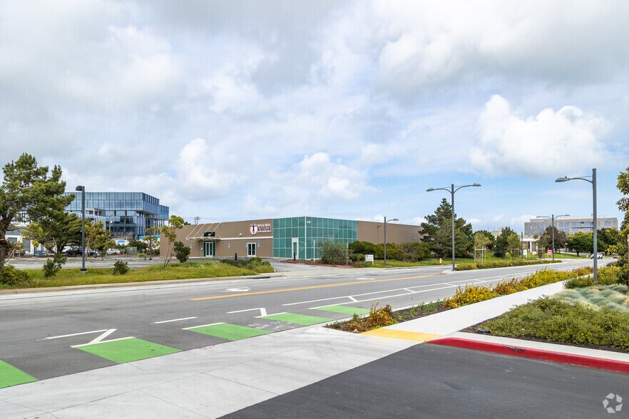 More Photos Of 435 Forbes Blvd, South San Francisco Research And Development For Sale