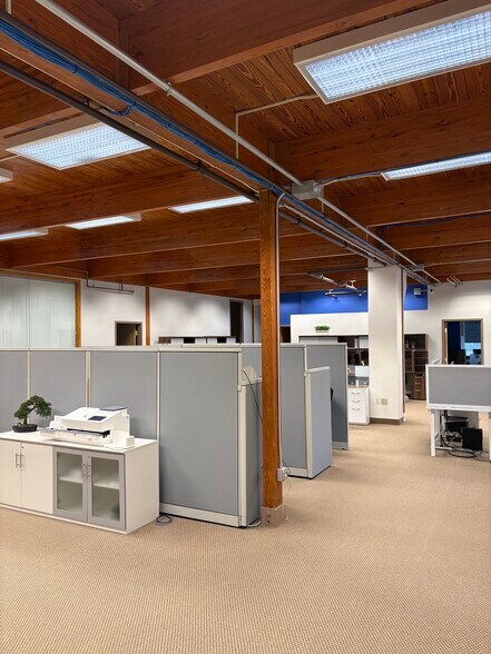 More Photos Of 87 Elm St, Hopkinton Office For Lease