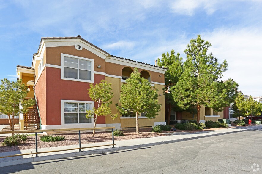 Primary Photo Of 5025 Kell Ln, Las Vegas Apartments For Sale