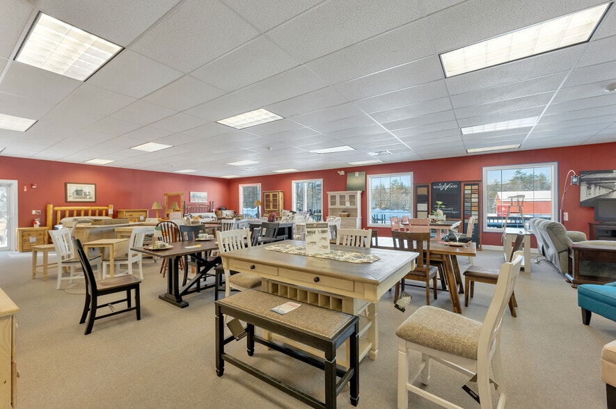 More Photos Of 1210 White Mountain Hwy, Ossipee Freestanding For Sale