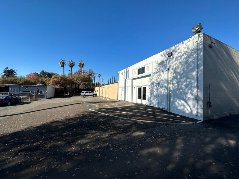 More Photos Of 8212-8220 Fair Oaks Blvd, Carmichael General Retail For Sale