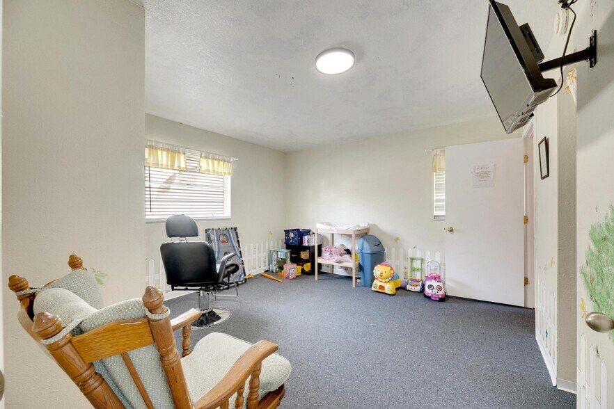 More Photos Of 3001 S Kings Ave, Brandon Religious Facility For Sale