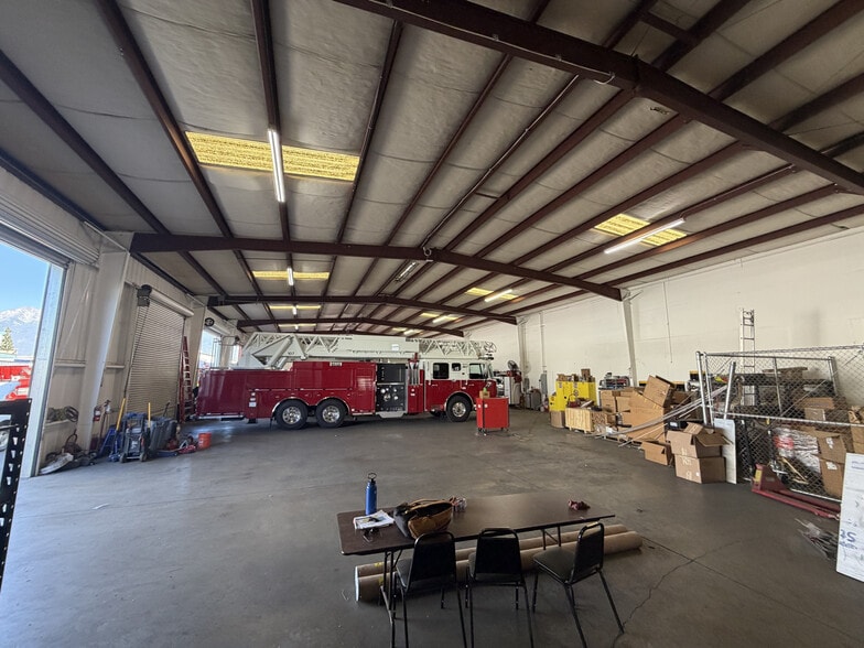More Photos Of 14562 Manzanita Dr, Fontana Warehouse For Lease