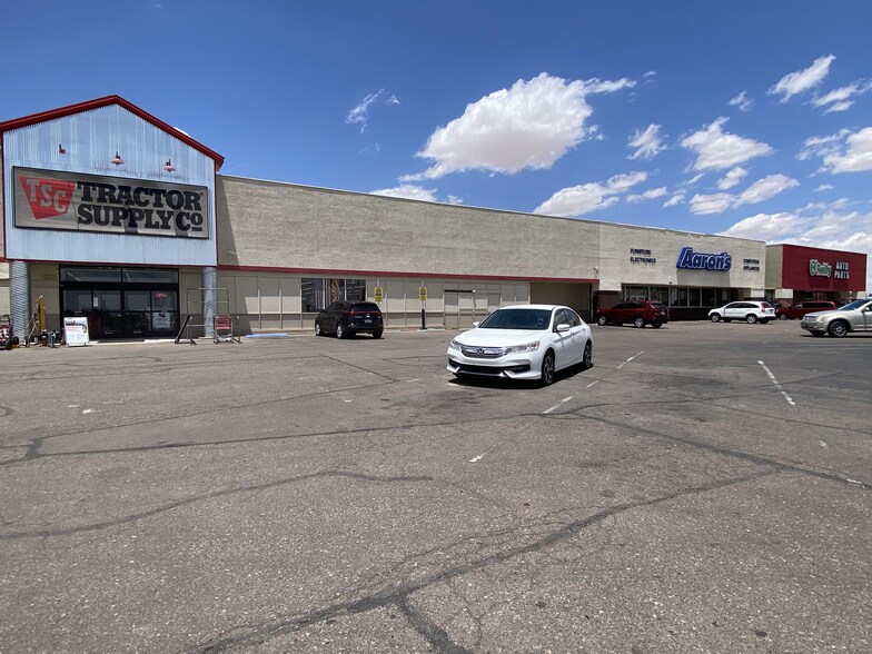 More Photos Of 1501-1531 Navajo Blvd, Holbrook Storefront For Lease