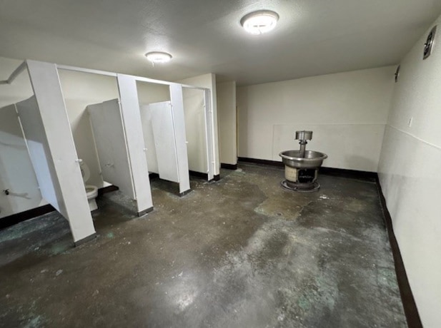 More Photos Of 60-130 Industrial Way, Brisbane Unknown For Lease