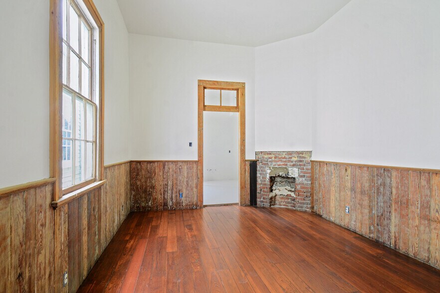 More Photos Of 2500 Freret St, New Orleans Apartments For Sale