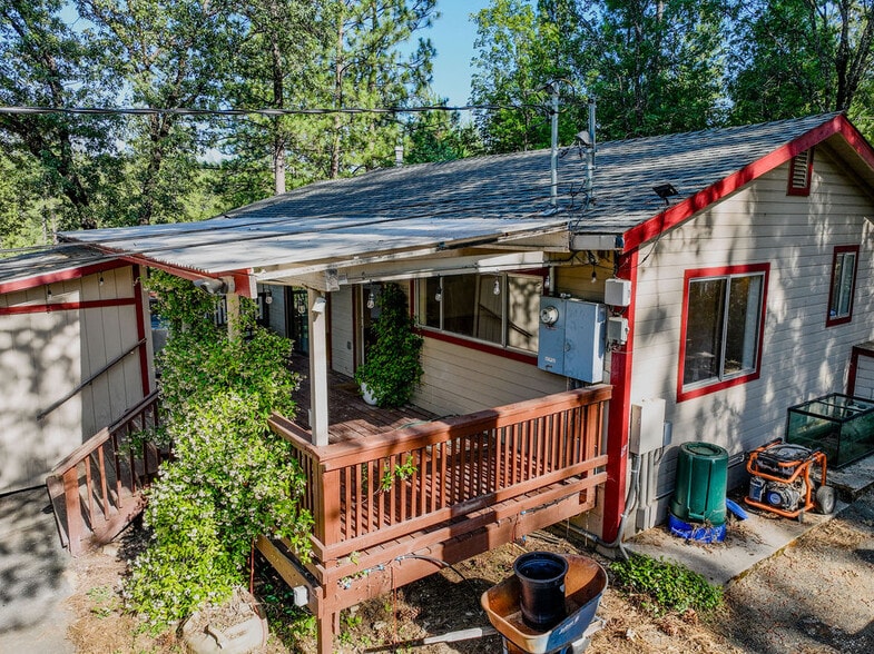 More Photos Of 15386 Little Valley Rd, Grass Valley Freestanding For Sale