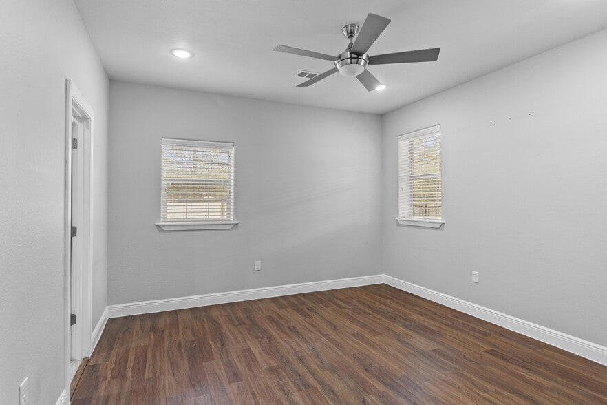 More Photos Of 22321 Mossy Oaks Rd, Spring Land For Sale