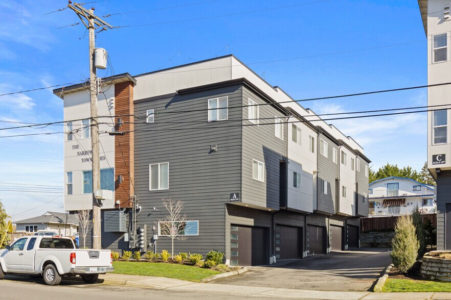 More Photos Of 8524 19th St W, Tacoma Apartments For Sale