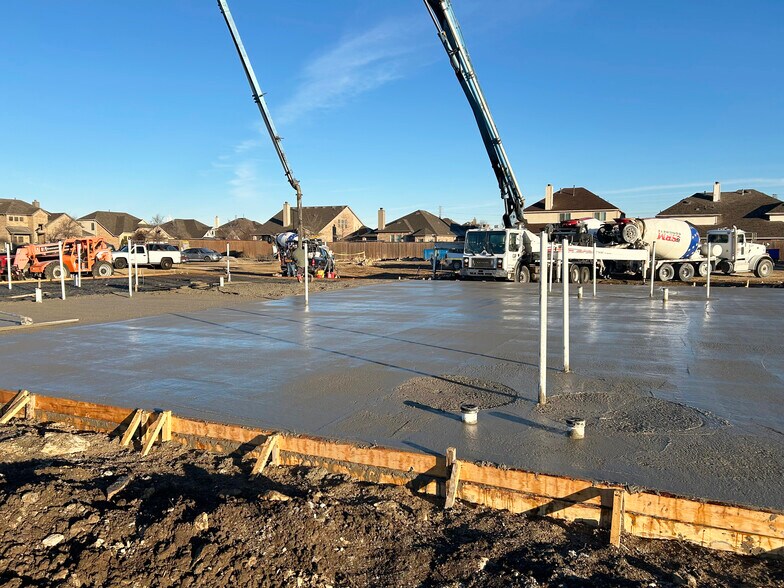 More Photos Of East Bailey Boswell Rd, Saginaw Unknown For Lease