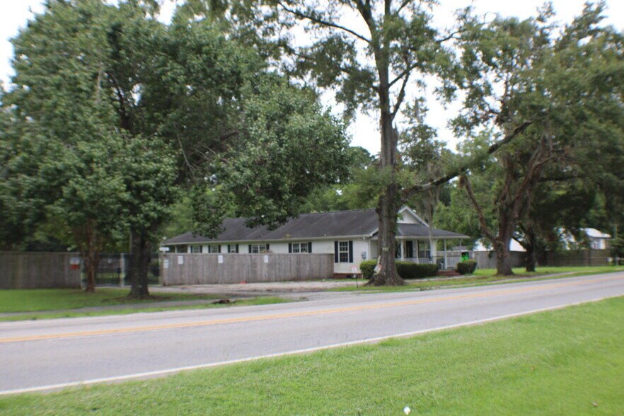 More Photos Of 860 Orangeburg Rd, Summerville Office Residential For Sale