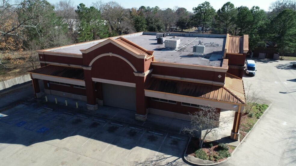 More Photos Of 9006 Greenwell Springs Rd, Baton Rouge Drugstore For Sale