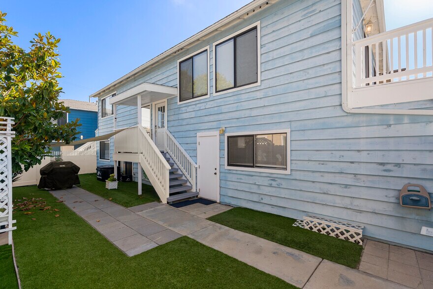 More Photos Of 429 Nautilus St, La Jolla Apartments For Sale