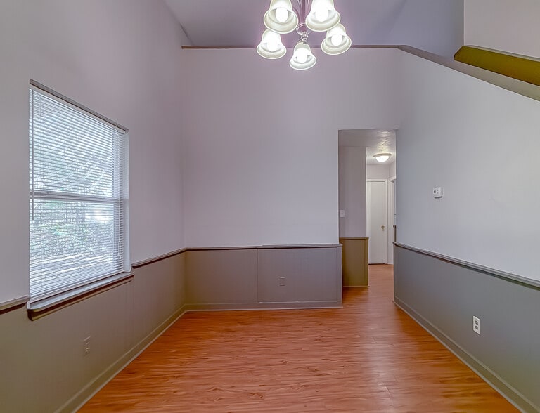 More Photos Of , Tallahassee Multifamily For Sale