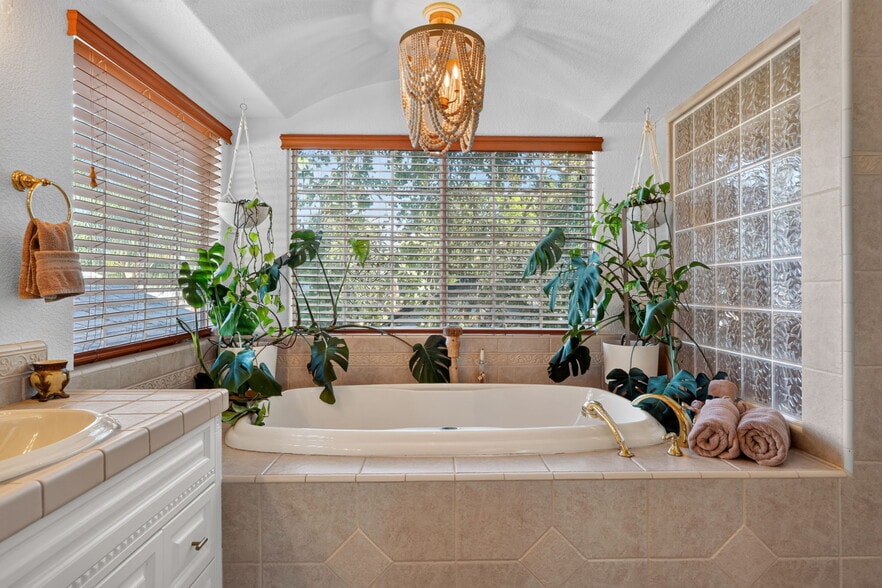 More Photos Of 219 Persifer St, Folsom Specialty For Sale