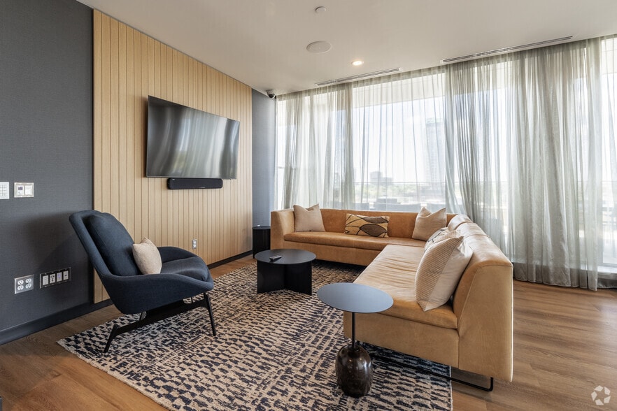 More Photos Of 300 Mcrae Av, Ottawa Apartments For Lease