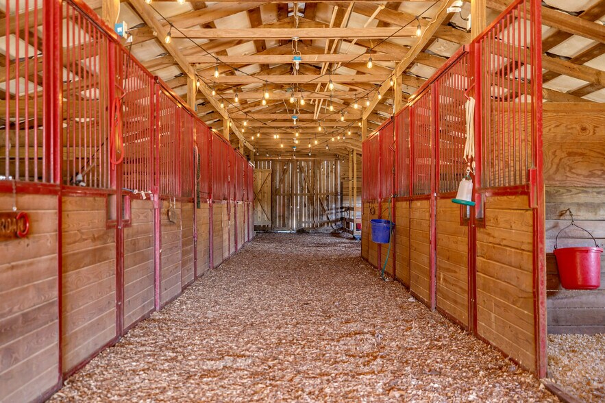 More Photos Of 253 Wright Rd, Temple Specialty For Sale