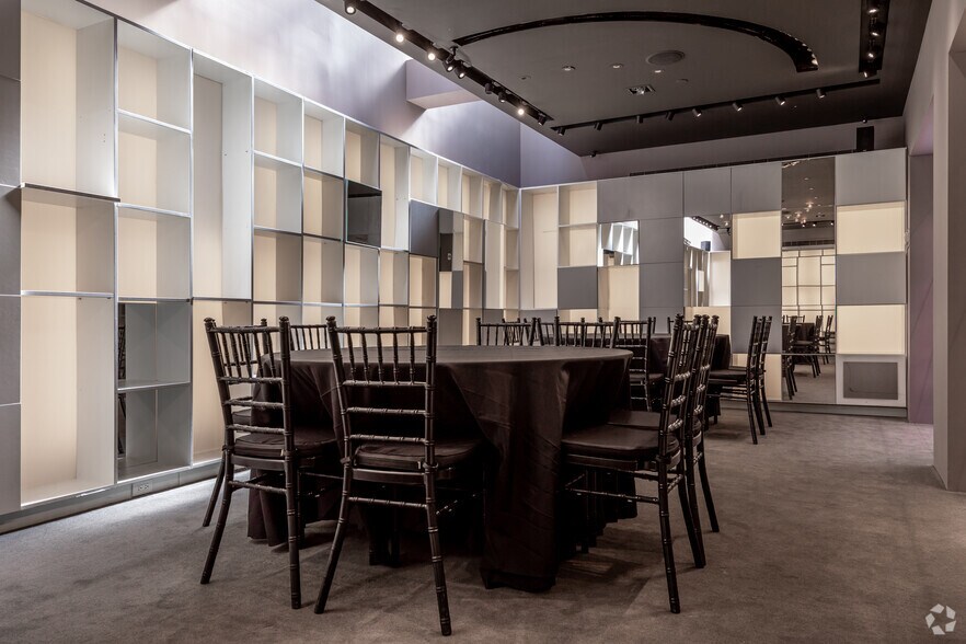 More Photos Of 33 W 55th St, New York Hotel For Lease