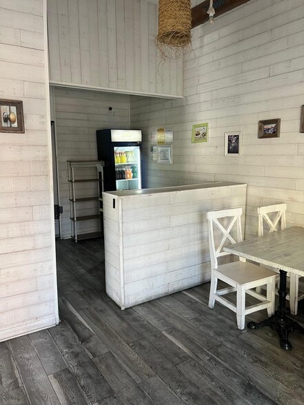 More Photos Of 1101-1103 W 36th St, Baltimore Storefront For Lease