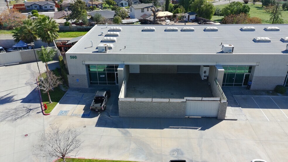 More Photos Of 590 Maple Ct, Colton Manufacturing For Lease