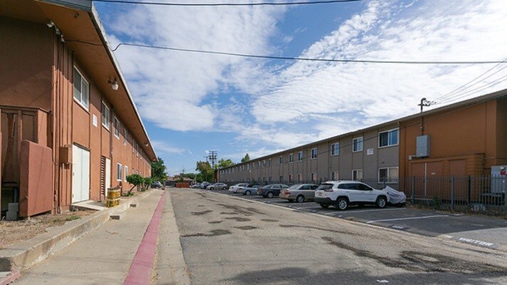 More Photos Of 126 E Jamestown St, Stockton Apartments For Sale