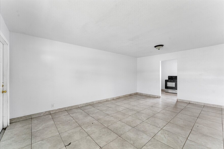 More Photos Of , West Palm Beach Multifamily For Sale