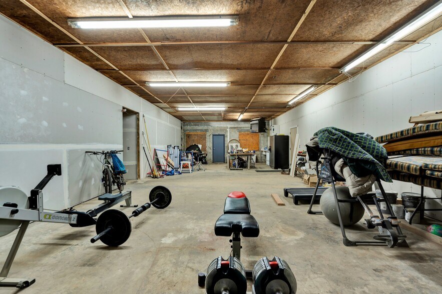 More Photos Of 1050 Whisperwood Trl NE, Cleveland Light Distribution For Sale