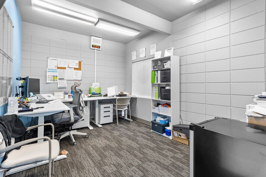 More Photos Of 611 W Columbia St, Pasco Office For Sale