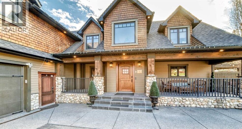 More Photos Of 10909 Eamon Rd NW, Calgary Hospitality For Sale