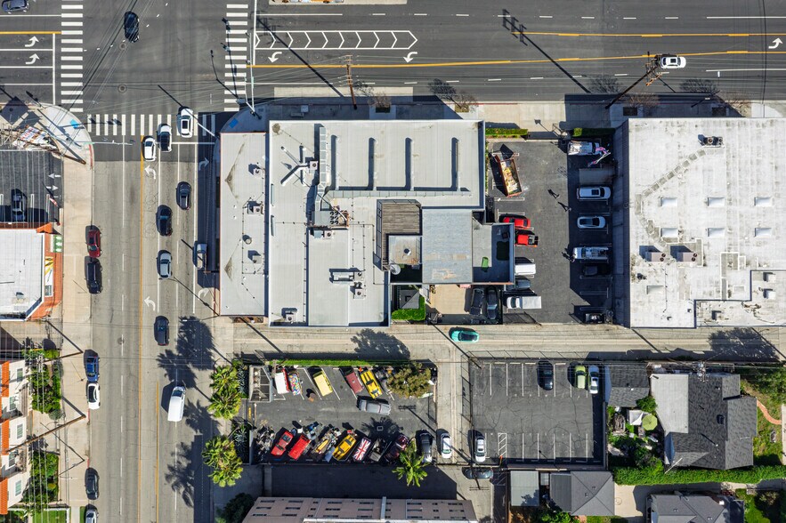 More Photos Of 1001 S Victory Blvd, Burbank Warehouse For Lease