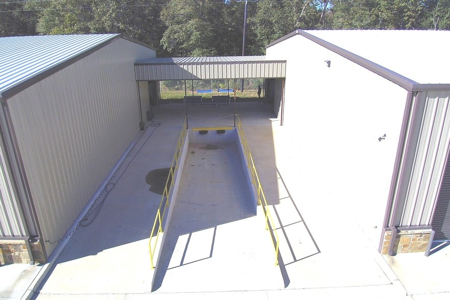 More Photos Of 25702 Aldine Westfield Rd, Spring Unknown For Lease