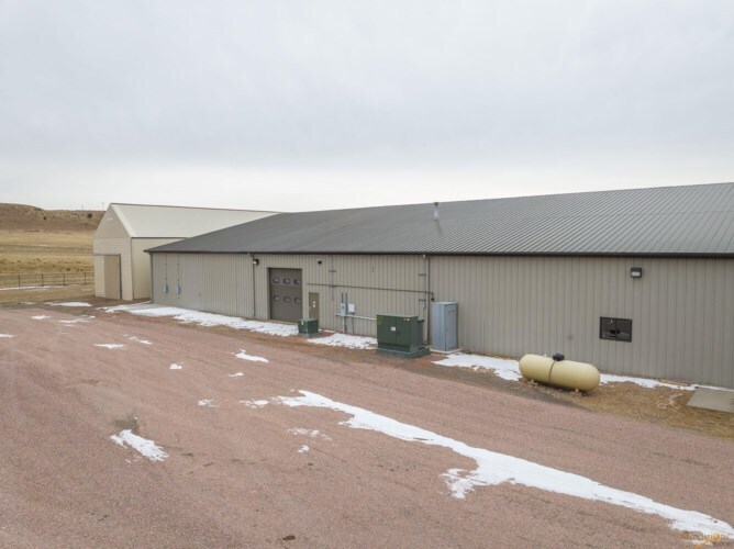 More Photos Of 27592 N 79 Hwy, Hot Springs Warehouse For Sale