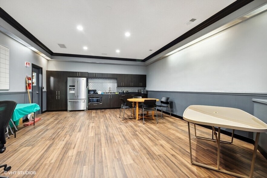 More Photos Of 454 County Rd V V, Somerset Manufacturing For Sale