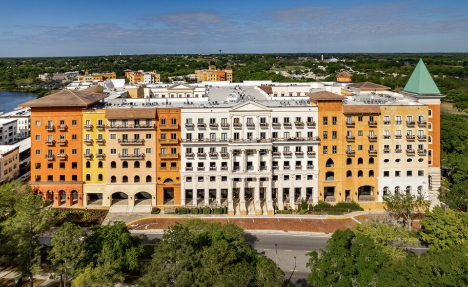 More Photos Of 2121 S Hiawassee Rd, Orlando Apartments For Lease