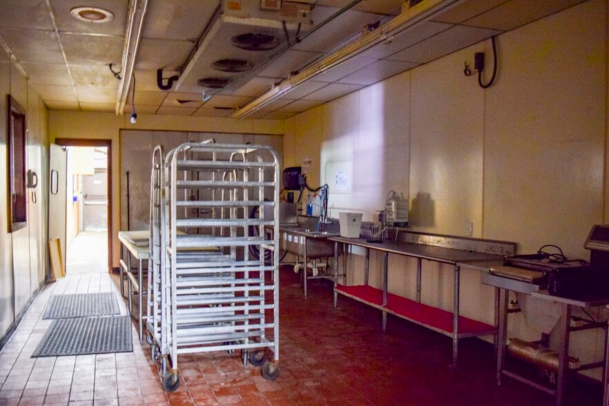 More Photos Of 202 Doctor Donnie H Jones Jr Blvd W, Princeton Supermarket For Lease