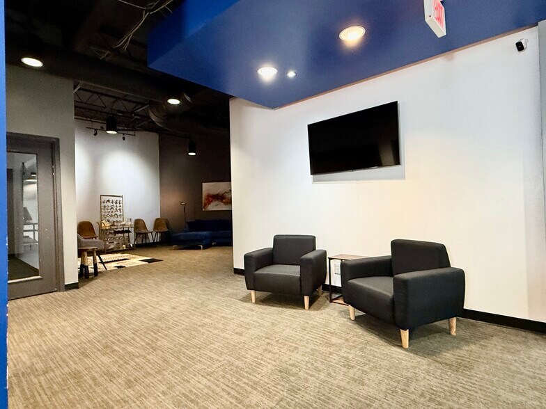 More Photos Of 1095 Zonolite Rd NE, Atlanta Loft Creative Space For Lease