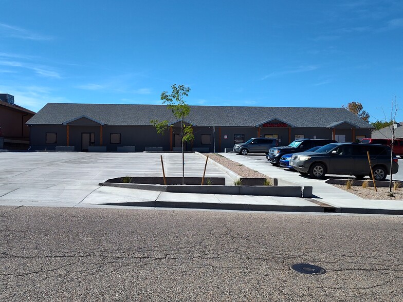 Primary Photo Of 2031 Columbia Dr, Pueblo Storefront Retail Office For Lease