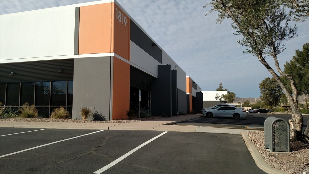 More Photos Of 1849 W Drake Dr, Tempe Warehouse For Lease