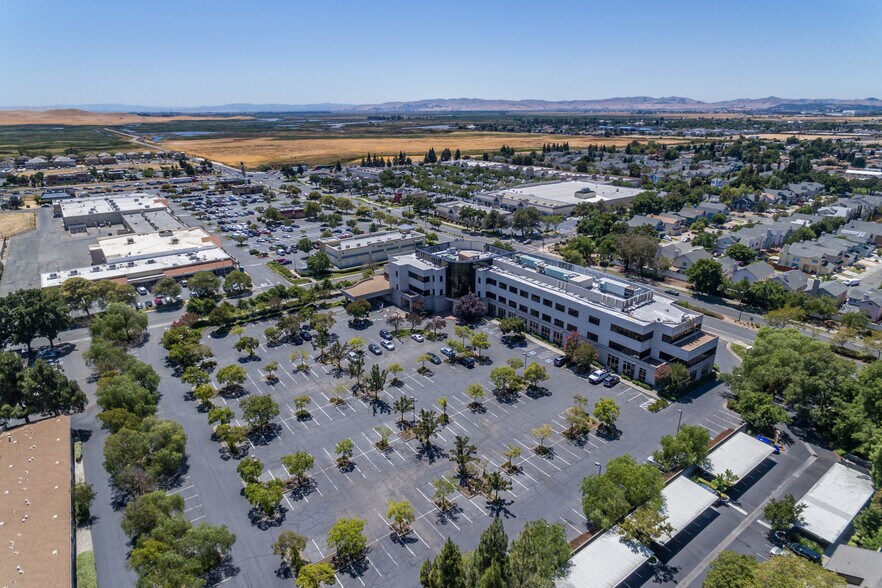 More Photos Of 333 Sunset Ave, Suisun City Medical For Sale