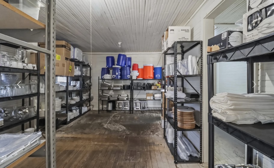 More Photos Of 8196 Florida 85, Laurel Hill Mixed Retail For Sale