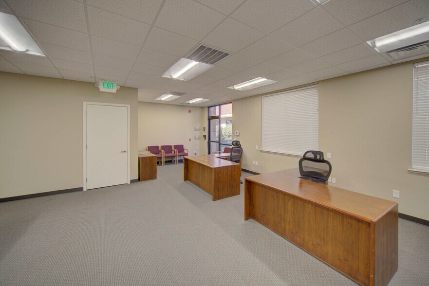 More Photos Of 437 Century Park Dr, Yuba City Office Residential For Lease