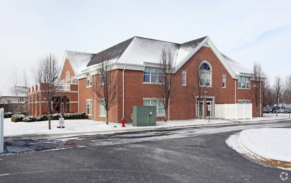 More Photos Of 9482 Wedgewood Blvd, Powell Office For Lease