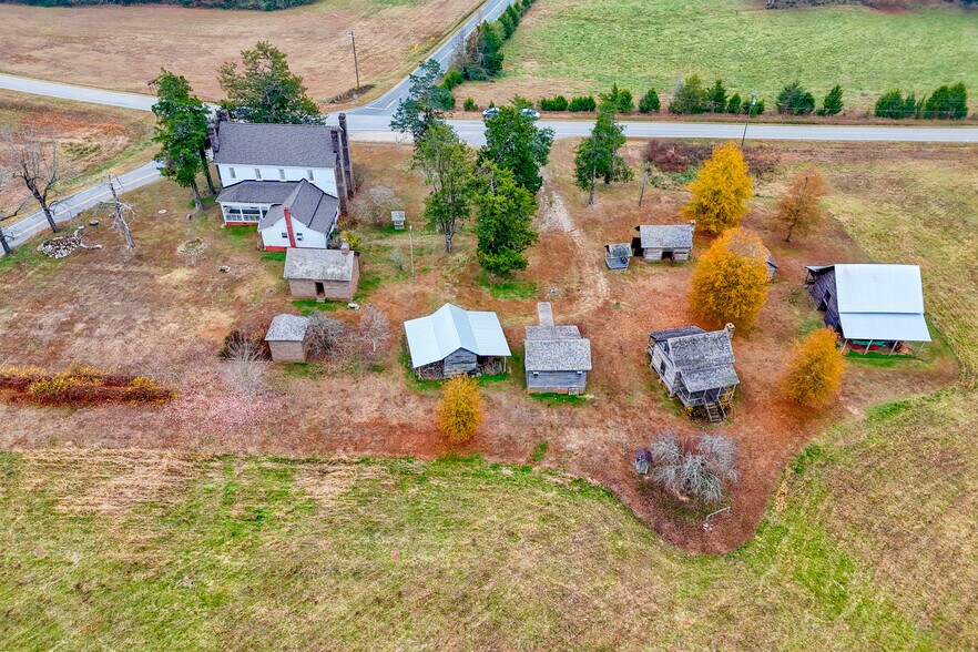 More Photos Of 163 Old Buncombe Rd, Union Specialty For Sale