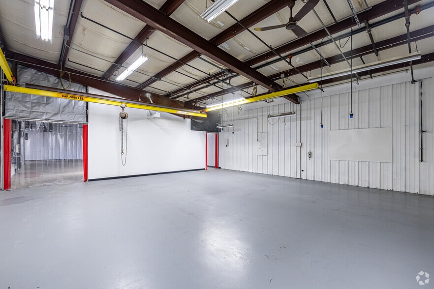 More Photos Of 10 Greenfield Rd, South Deerfield Unknown For Lease