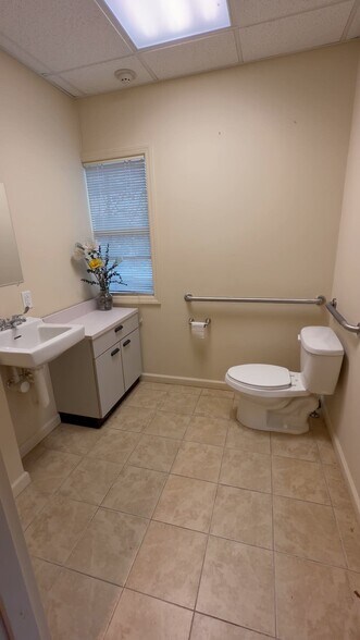 Primary Photo Of 97 Cedar Grove Ln, Somerset Office For Lease