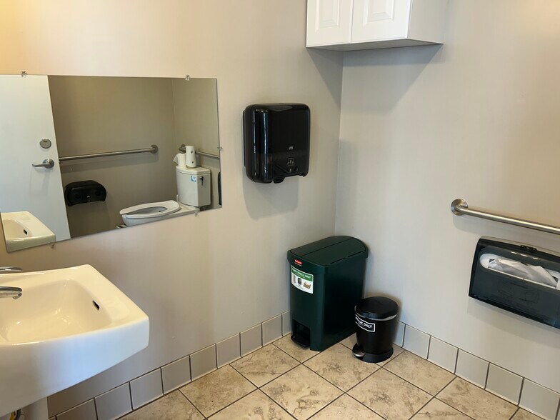 More Photos Of 3820 Broadway, Oakland Office Residential For Lease