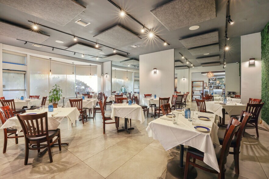 More Photos Of 4019 S Le Jeune Rd, Coral Gables Restaurant For Sale
