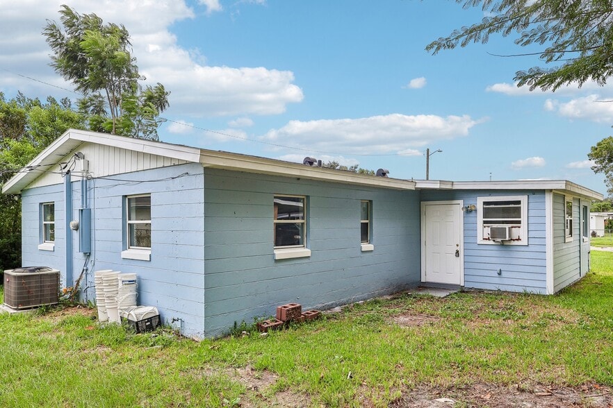 More Photos Of 4821 Shoshone St, Orlando Multifamily For Sale