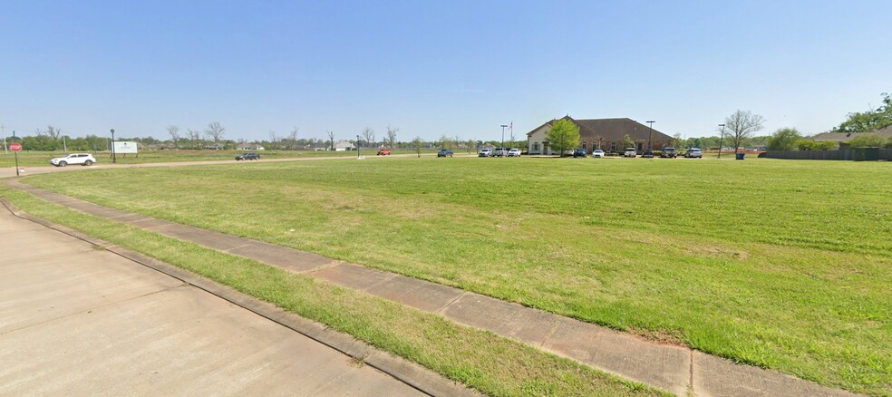 More Photos Of 124 Versailles Blvd, Alexandria Land For Sale